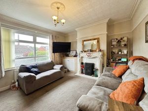 Lounge- click for photo gallery